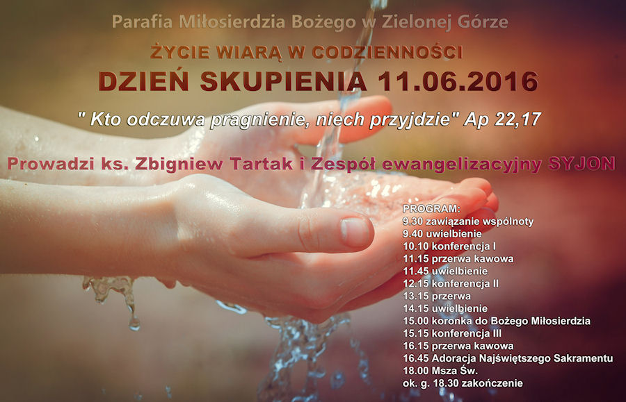 Woman's hands with water splash